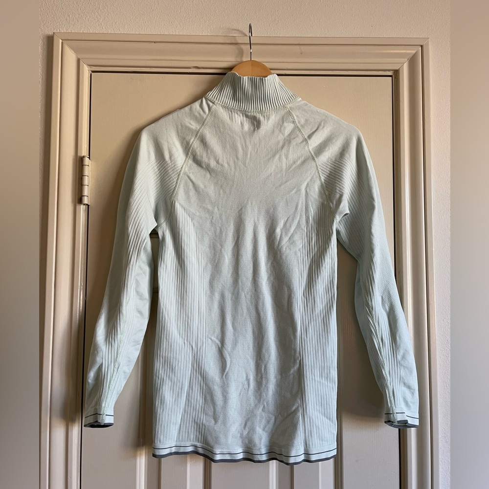 Patagonia Capilene Athletic 1/4 zip pullover, size Large - Picture 2 of 3